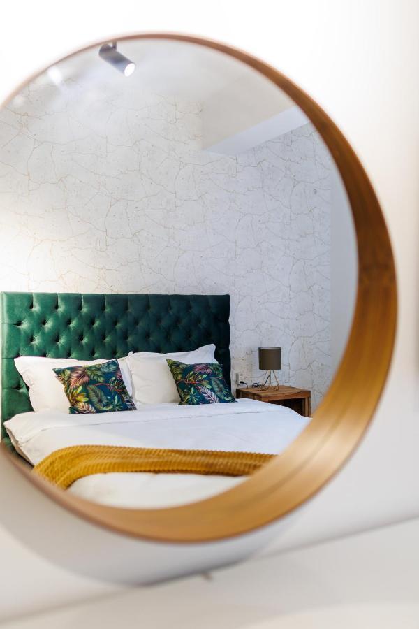 Touchdown Apartment Near Bucharest Airport Отопени Екстериор снимка