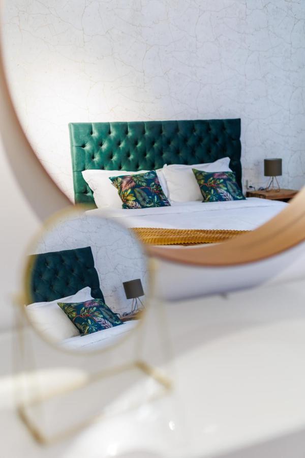 Touchdown Apartment Near Bucharest Airport Отопени Екстериор снимка